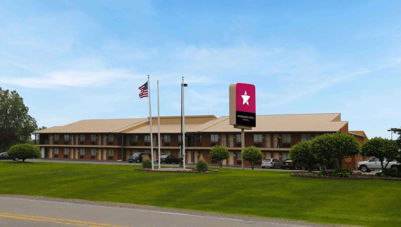 Magnuson Hotel Howell/Brighton Екстер'єр фото
