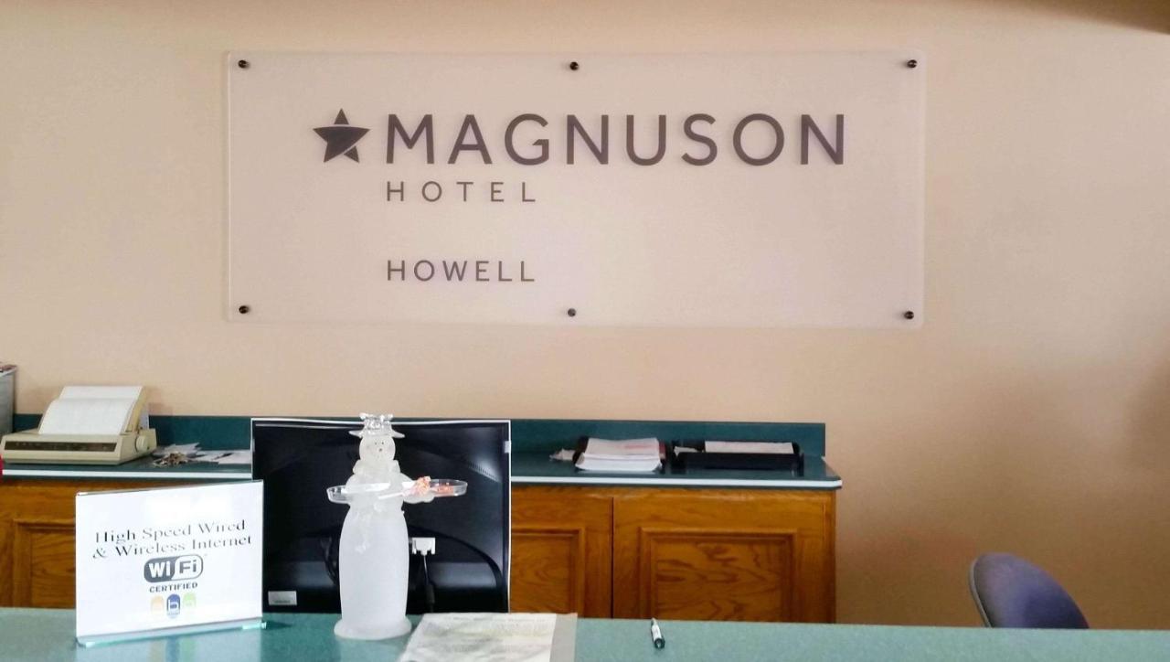 Magnuson Hotel Howell/Brighton Екстер'єр фото